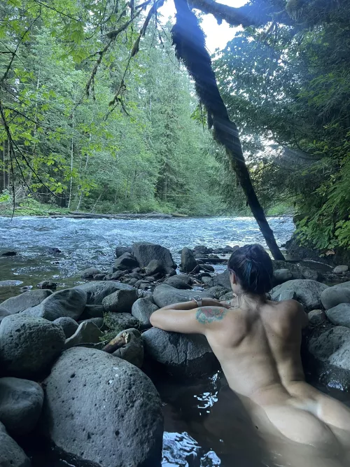 No better way to experience hot springs. Don’t you agree? by Moriah_Michael