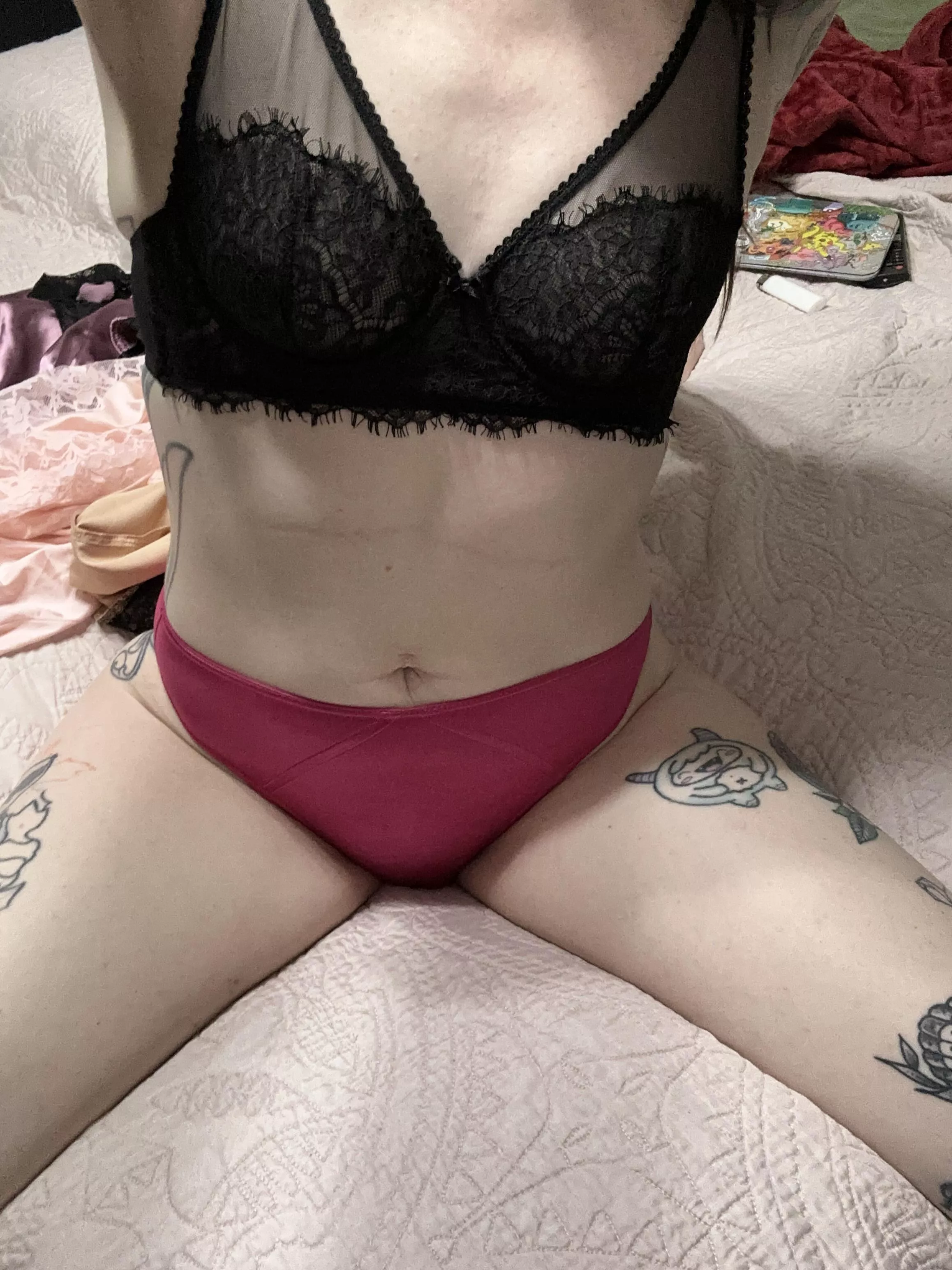 Playing with all my satin today posted by Red_Lilly_sole