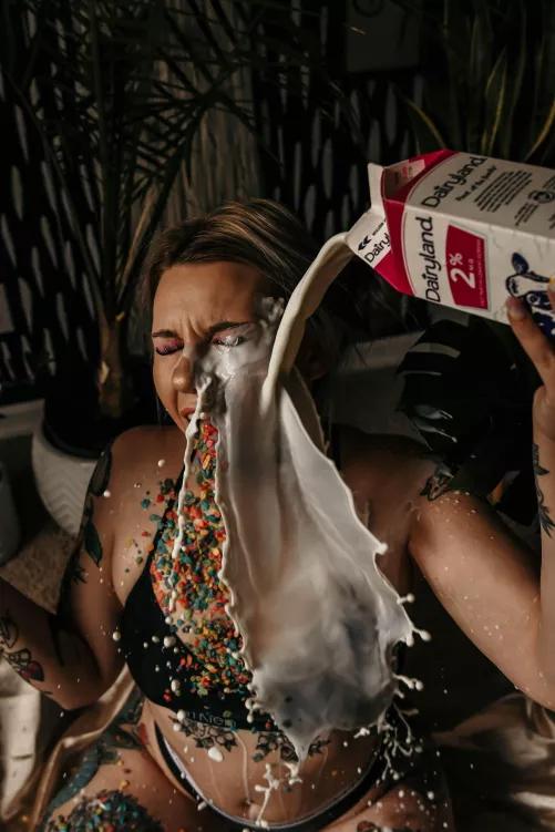 Pour some milk on me! by Bambimore