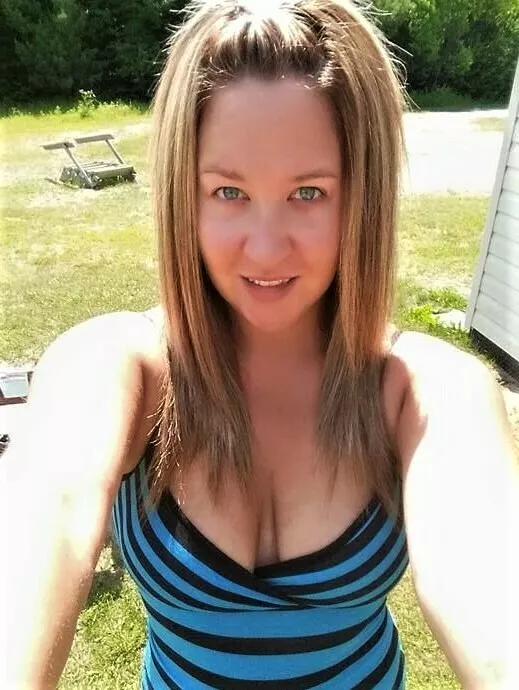 Roz and her Hot Tits! posted by SarahsCuck