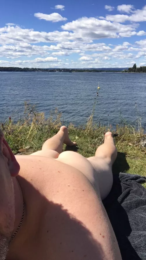 Savner sommeren by Euphoric-Tax-7449