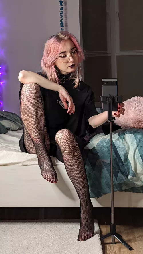 So cute and horny by Delicategrey