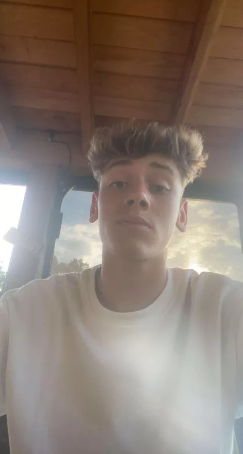 Sunday vibes 😎 by Great-Bambin0