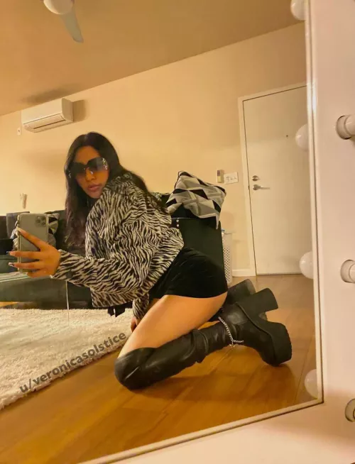 The boots just make it better ;) by veronicasolstice