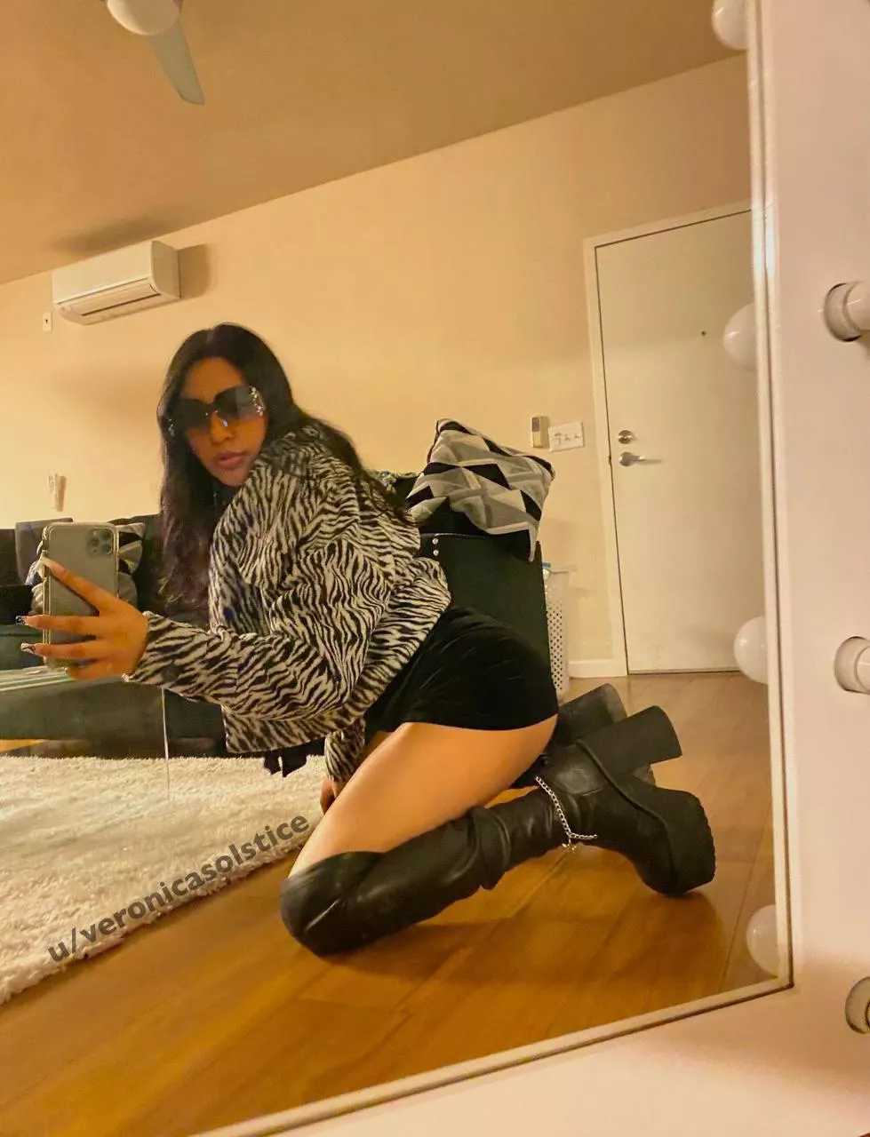 The boots just make it better ;) posted by veronicasolstice