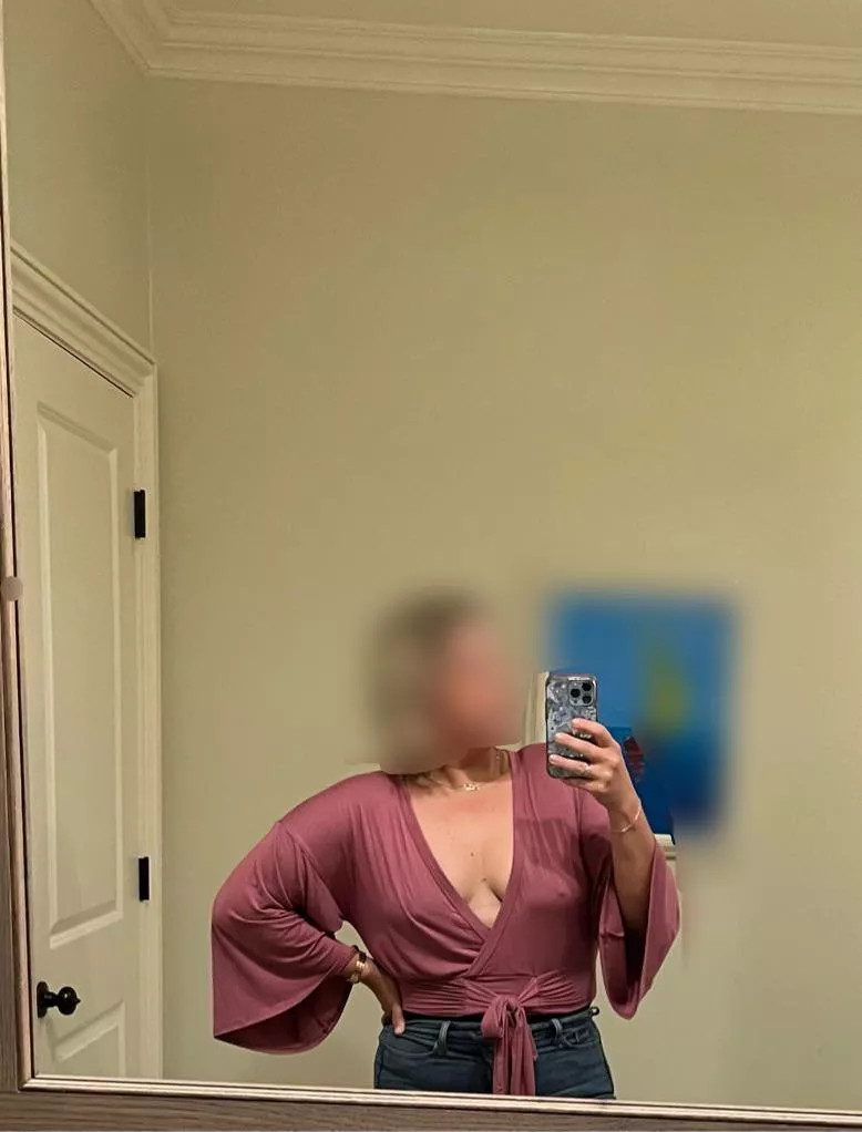 Was really feeling my date night outfit…. posted by 910firestop