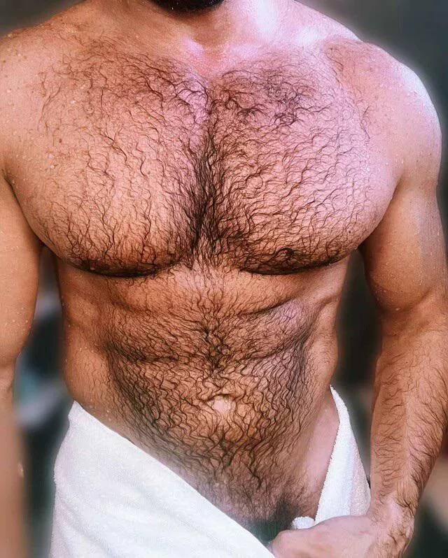 Wet fur posted by Sexpecs