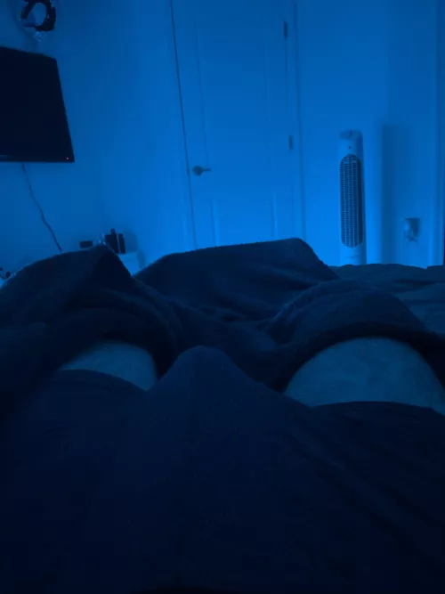 Who wants to see what’s under by PutOk9182