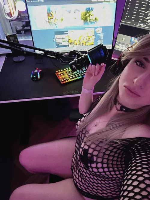 Would you support me from under the desk? 🥵 by thickbaby_