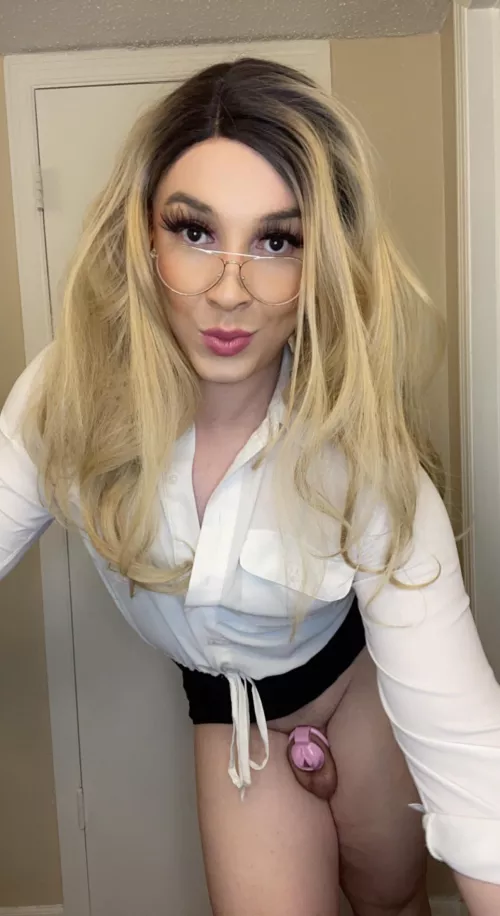 Your new chastized assistant 💕🔐 by Sissysofia_15