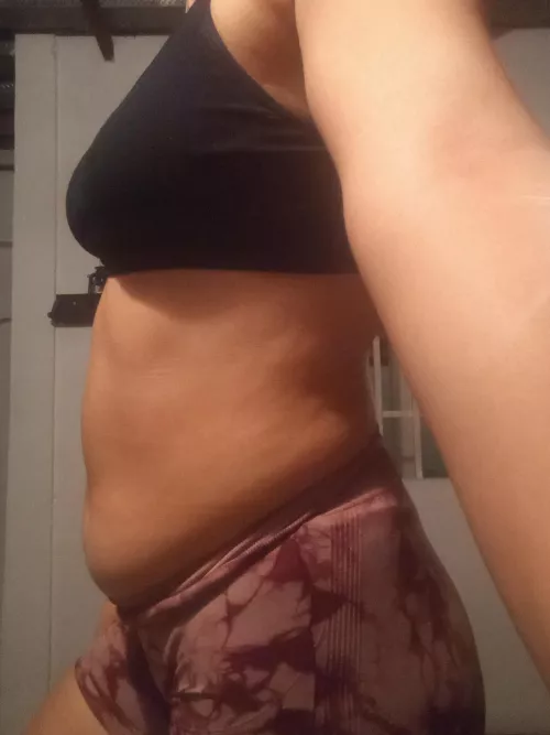 after a weekend full of shakes and ice cream🤰🏻😍 by kennethisa