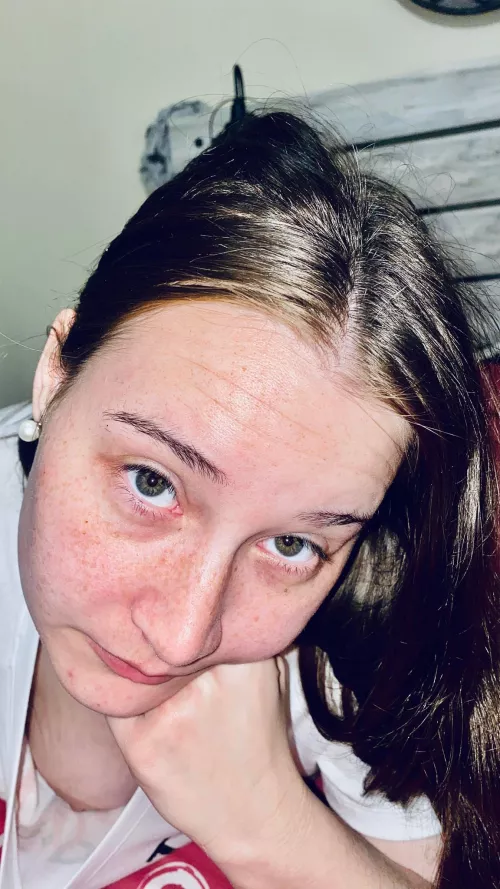 am I distracting or helpful ? by impalagenesis