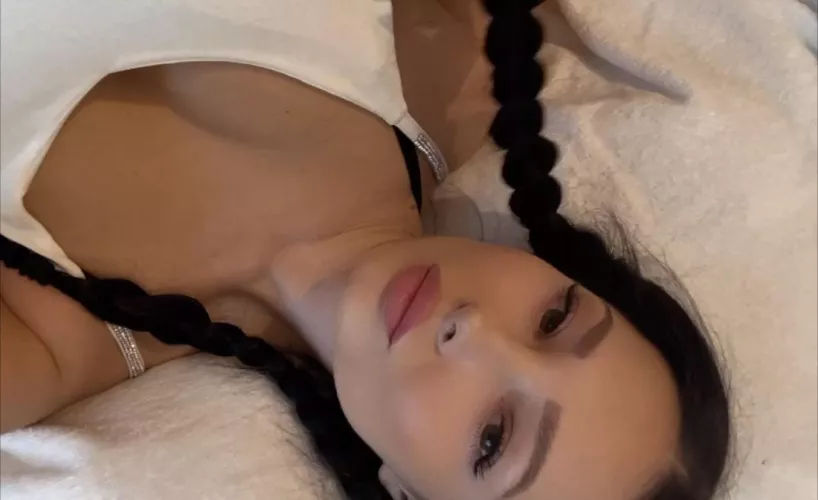 Am I hot or cute? by Petite_and_Sweety