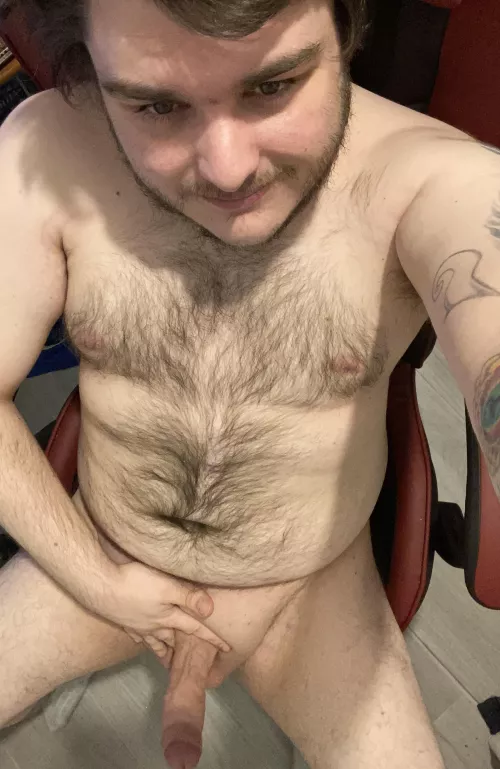 Any ladies wanna give me a hand? by TheMVP94