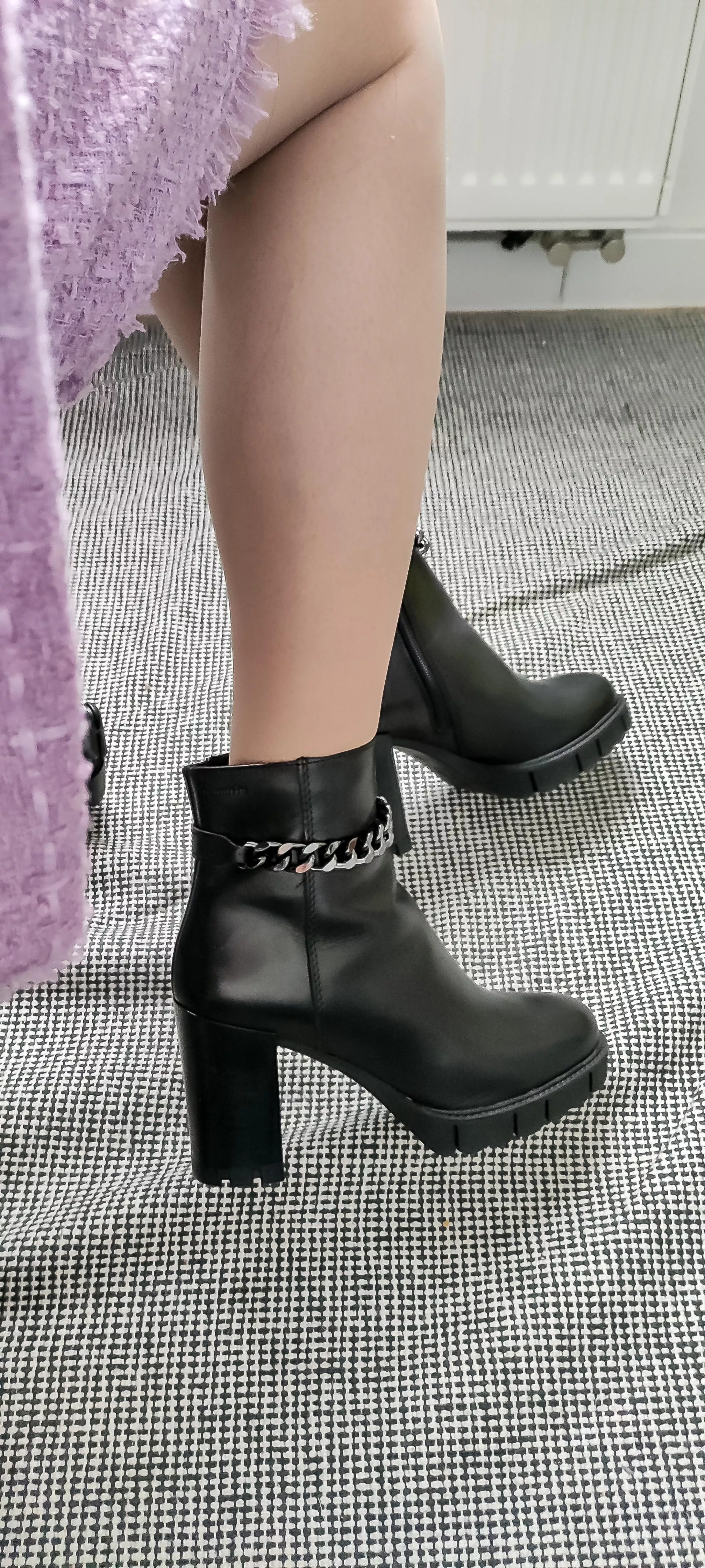 Back to office and cold winter.. posted by onlyfancyfeet7