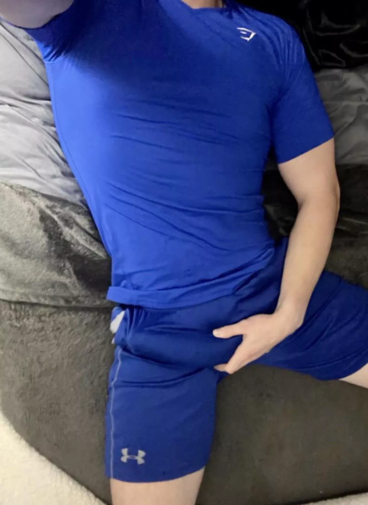 Feeling kinda blue… posted by cantsleepbrowsing