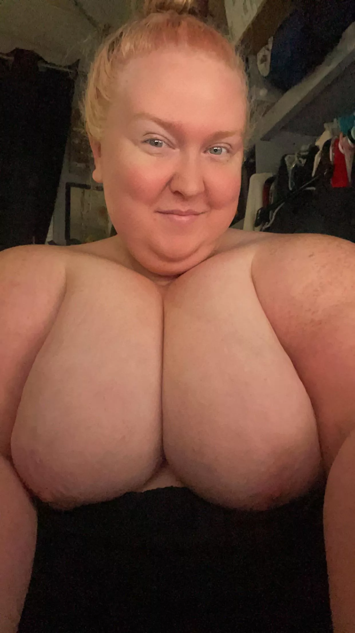 HAPPY TITTY TUESDAY!! posted by Sagexxx_scarlet