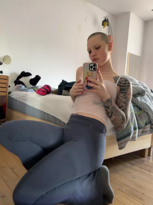 hi <3 by Infamous-Albino