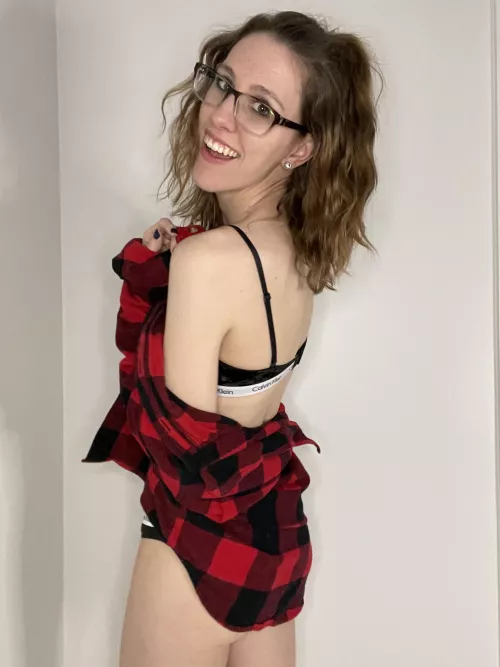 I'm easy to pick up and carry to the bed by HBaby_of