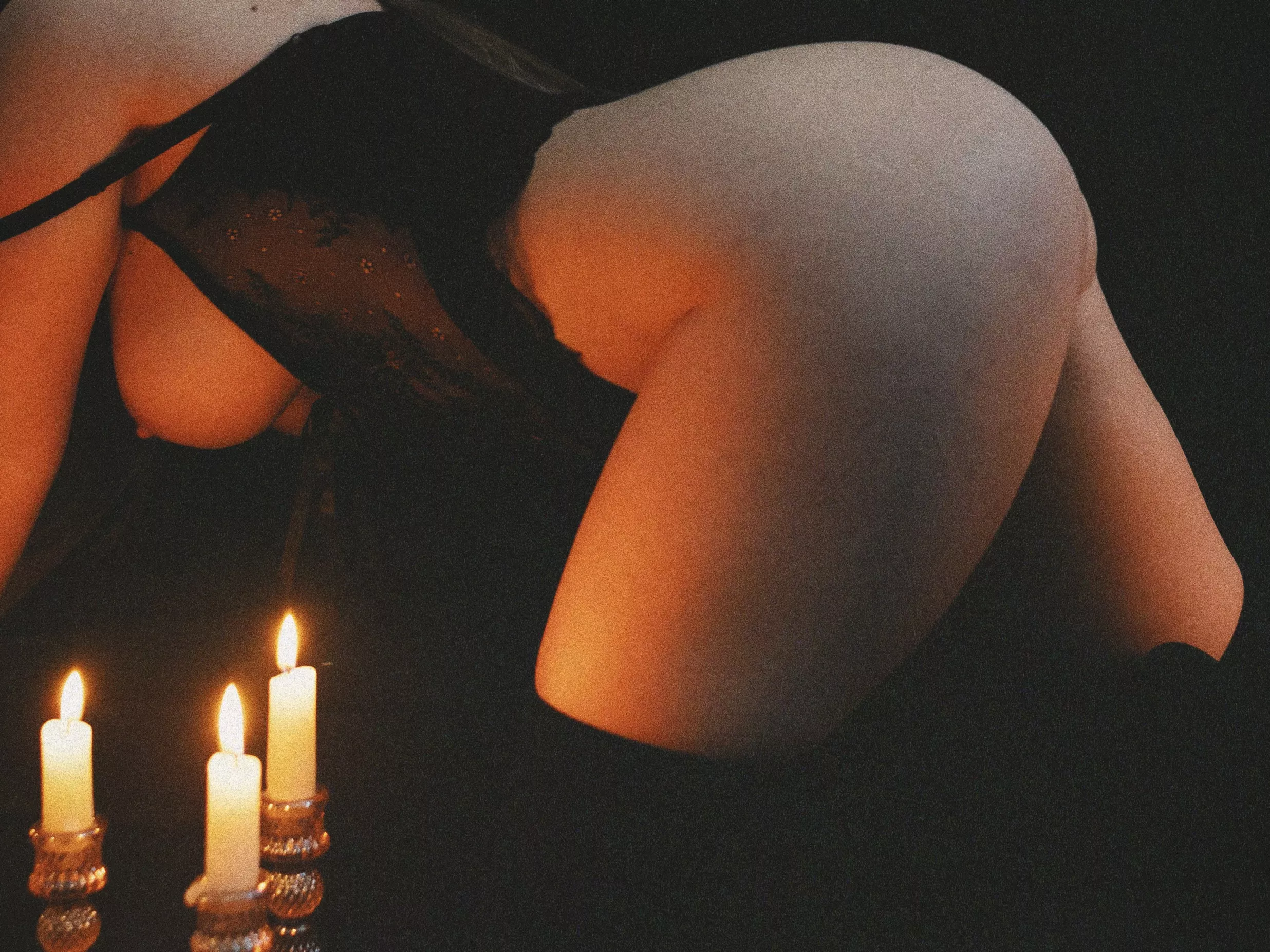 It's giving sexy witch who's about to cast a spell on your penis posted by bunnyjennyy