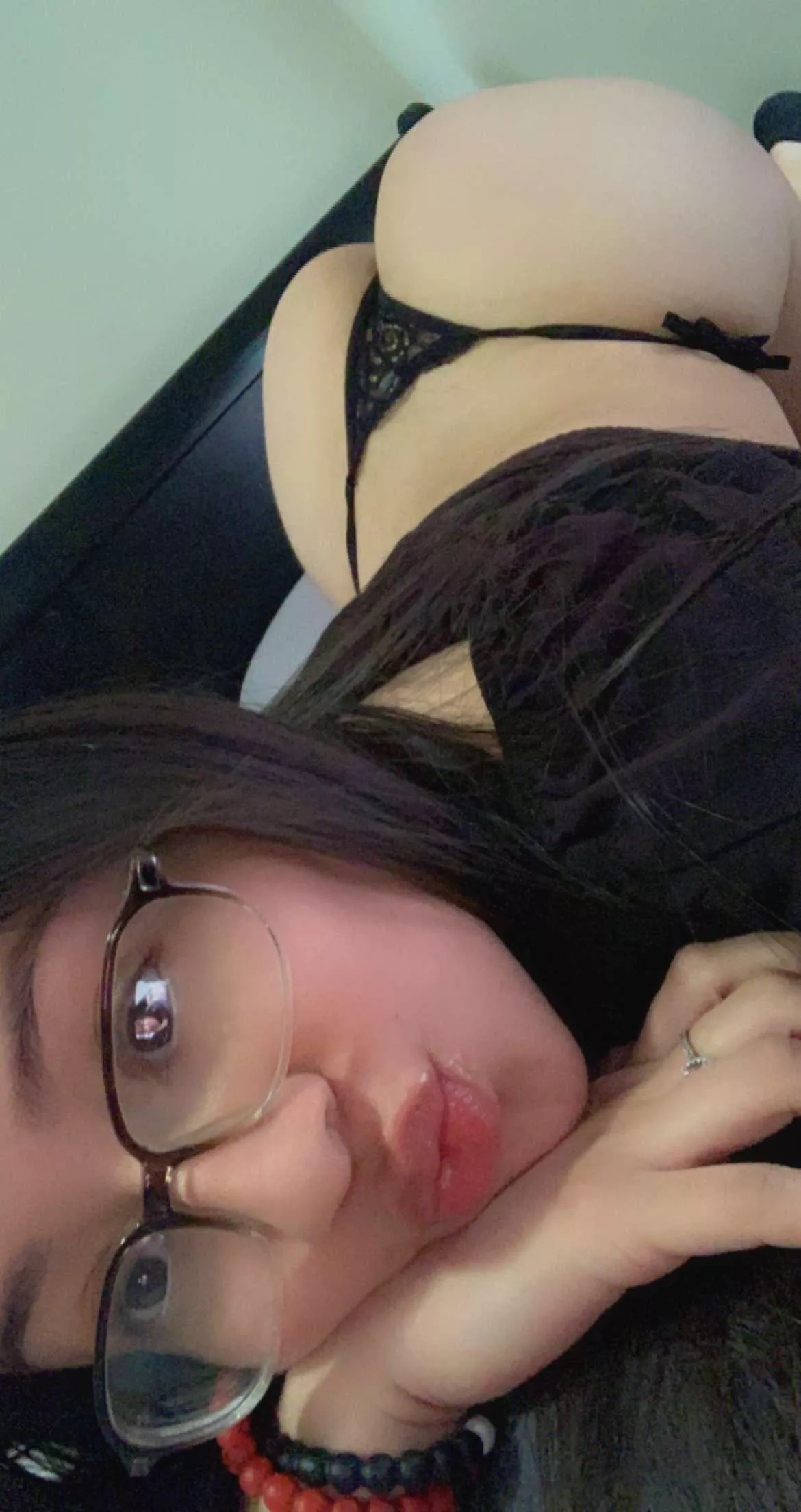 Kisses for all you guys and a little extra !😌😘🍑 posted by Nikkigarzaxo