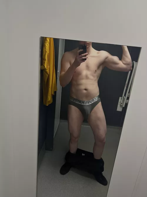 My XL briefs are too small to carry all this cock but at least they’re stretchy, can I stretch out you next? by bedroombullyxxl