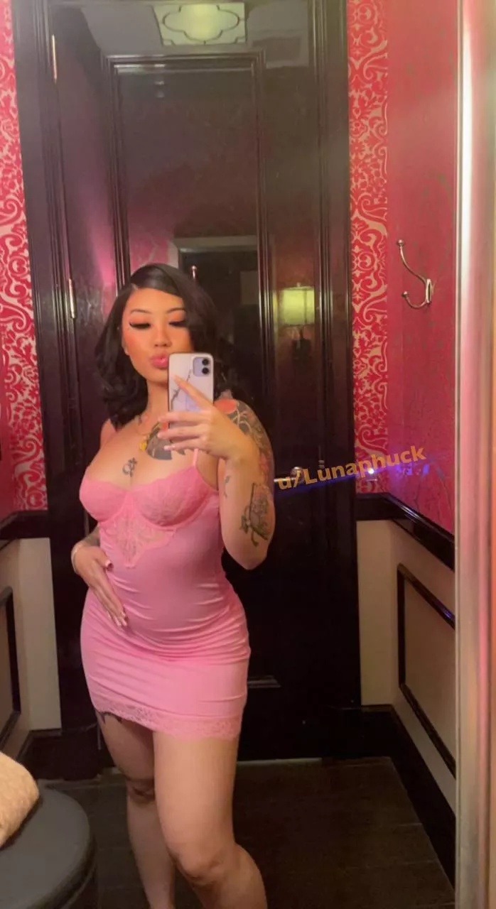 netflix n chill? posted by Lunaphuck