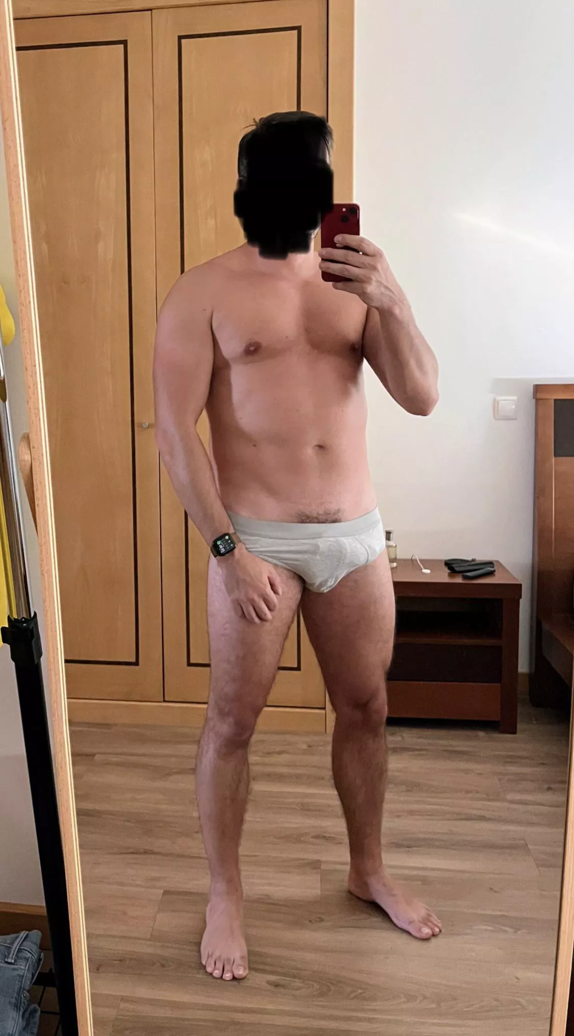 new briefs posted by artista35