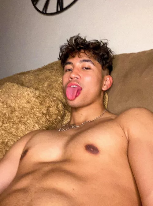 pov: ur bout to give me a sloppy one by suaveliciouss