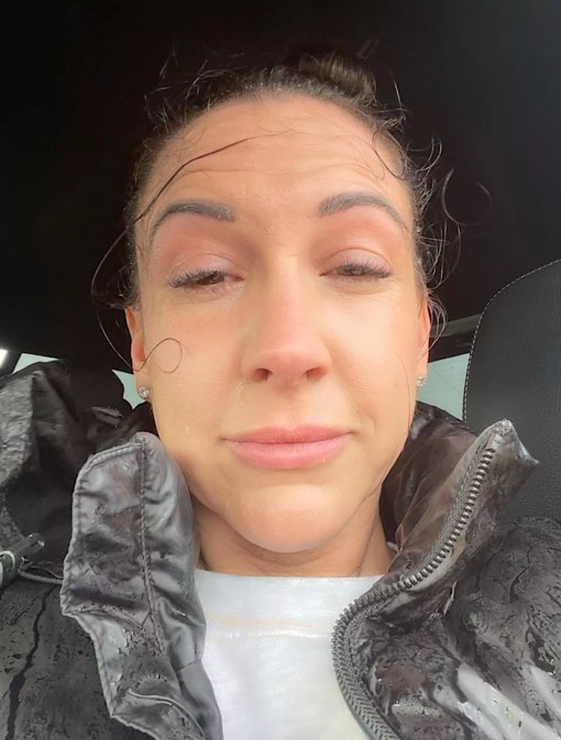 Reality of a beach babe in the U.K. 🫣🤣 posted by Sexiestgilf