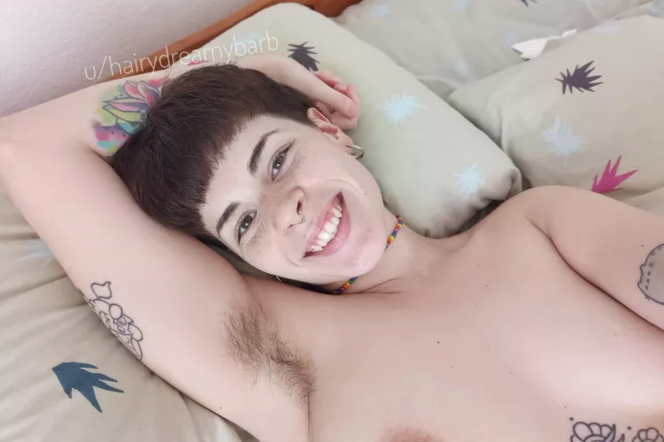 scrolling works fine, right? 🌹 by hairydreamybarb