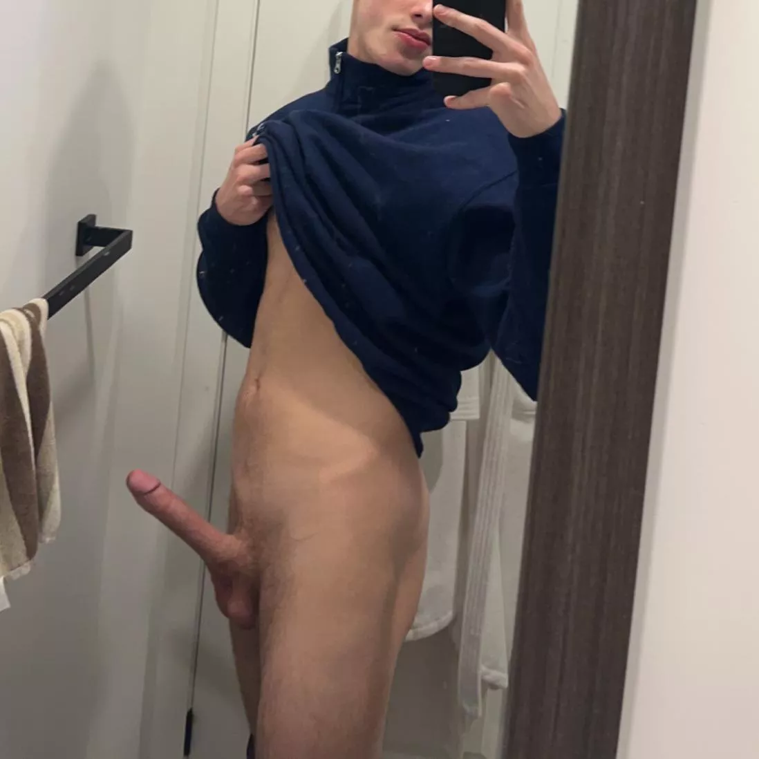 Suck me after work 🤪 posted by Brrreddit01