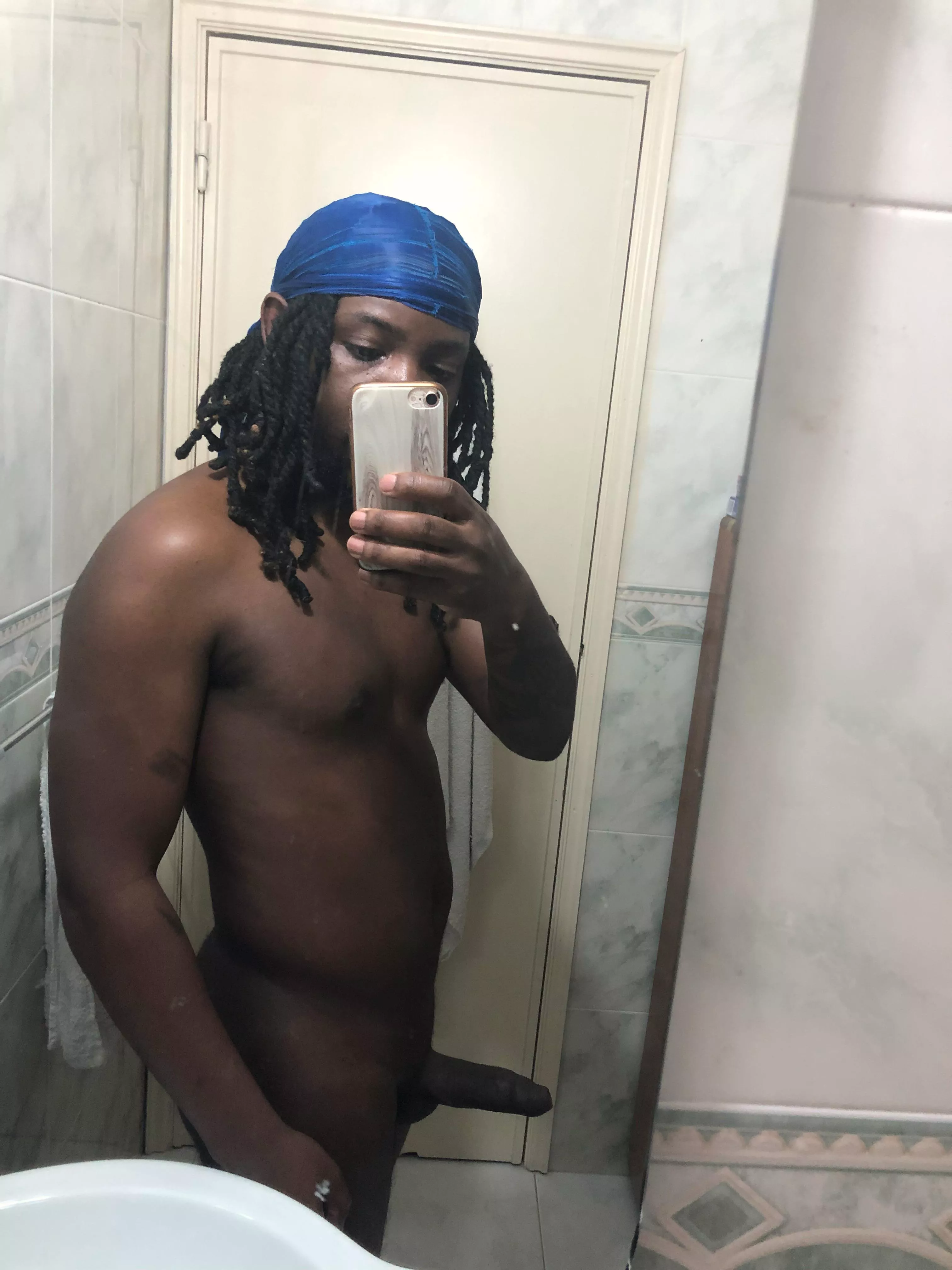 Support black fathers, by support I mean get on your knees and suck on daddy’s cock 👀🍫 posted by Bbc_intern
