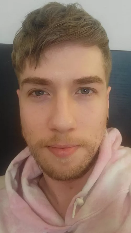 Y'all cute 😊 by Araren