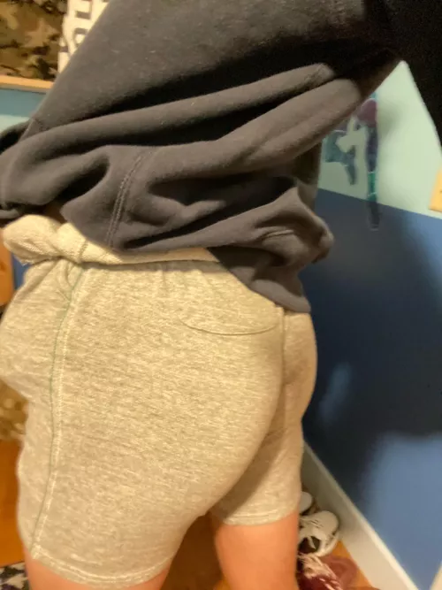 [18] plugs in and home alone all day today ;) by Commercial_Fix_5494