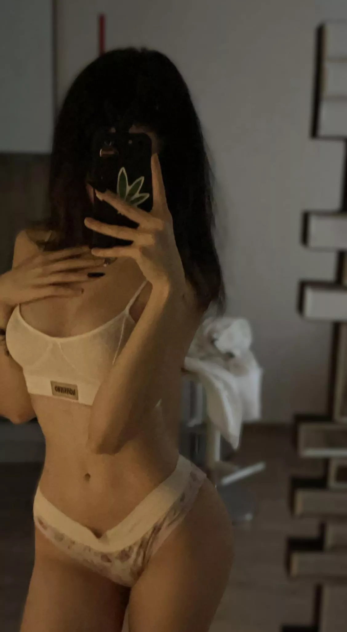 2004 babyy :3 posted by bxdrvby