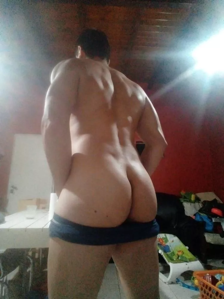 25 take off you pants and sit on daddy’s dick posted by Badboygoldenheart
