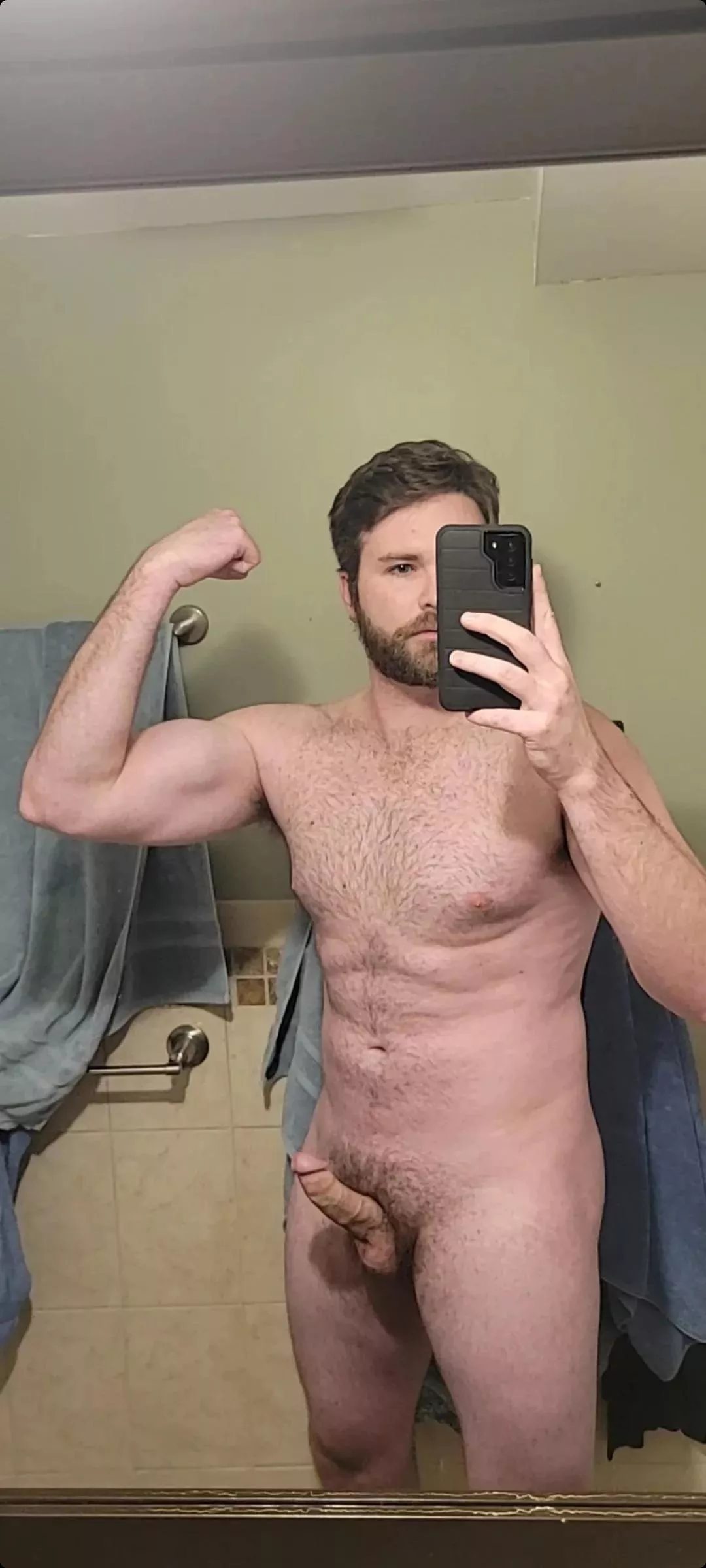 6'4 posted by spurs42