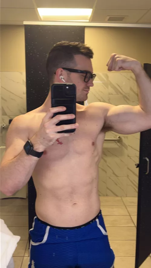 Arm Day by alukard81x