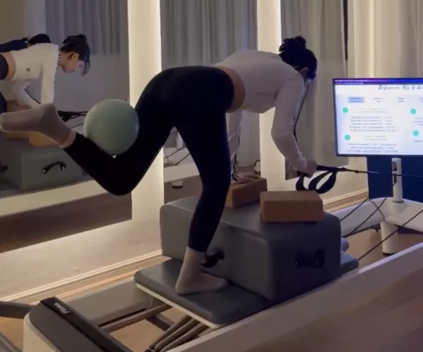 Beginning to try out pilates by coldsolidflame