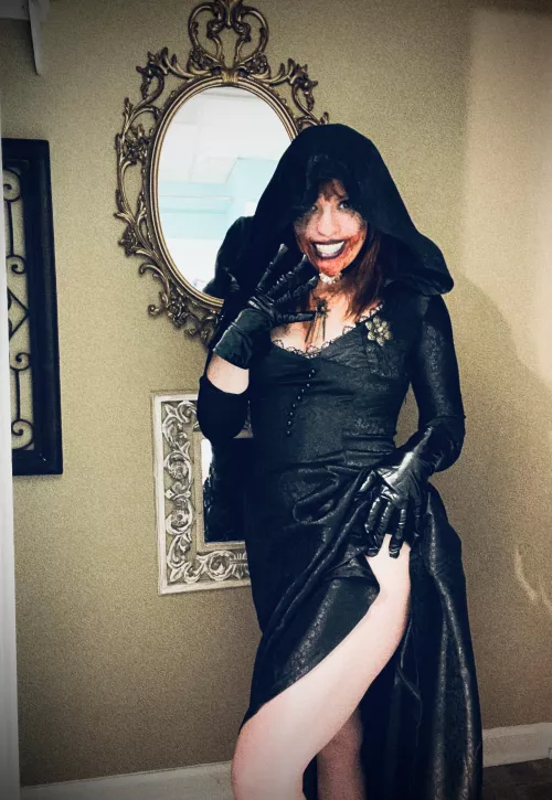 Daniela Dimitrescu -Jade by DiligentAnxiety1872