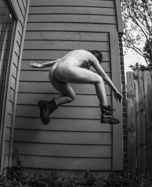 even if things get heavy, we'll all float on (self shot) by _creature_feature