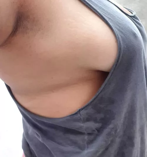 (f) Some sideboob ;) by chaitralikaur2