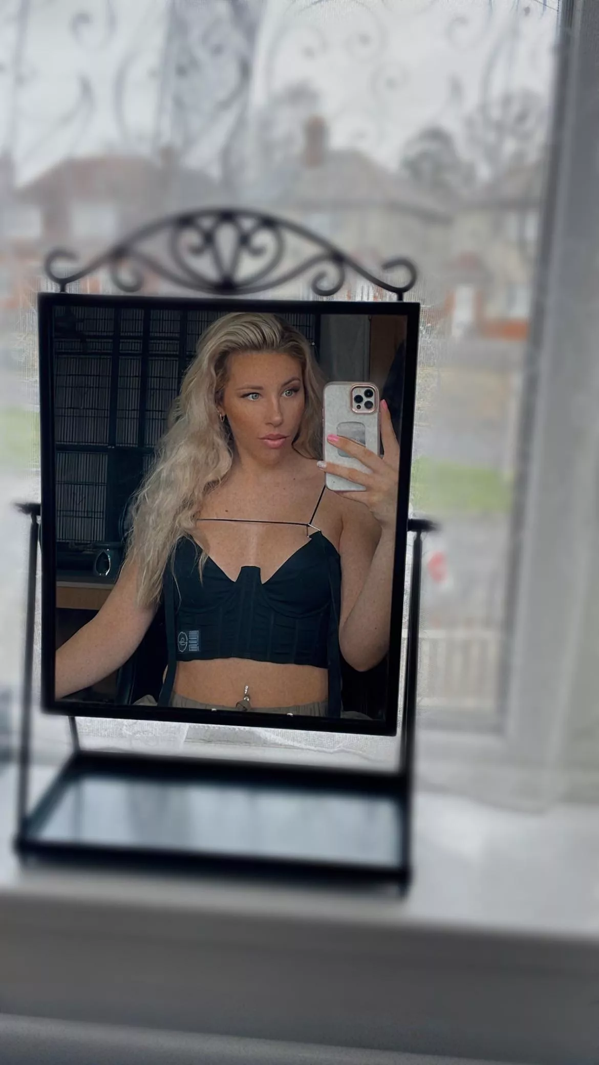 Feeling cute today😏😋 posted by loisjanee