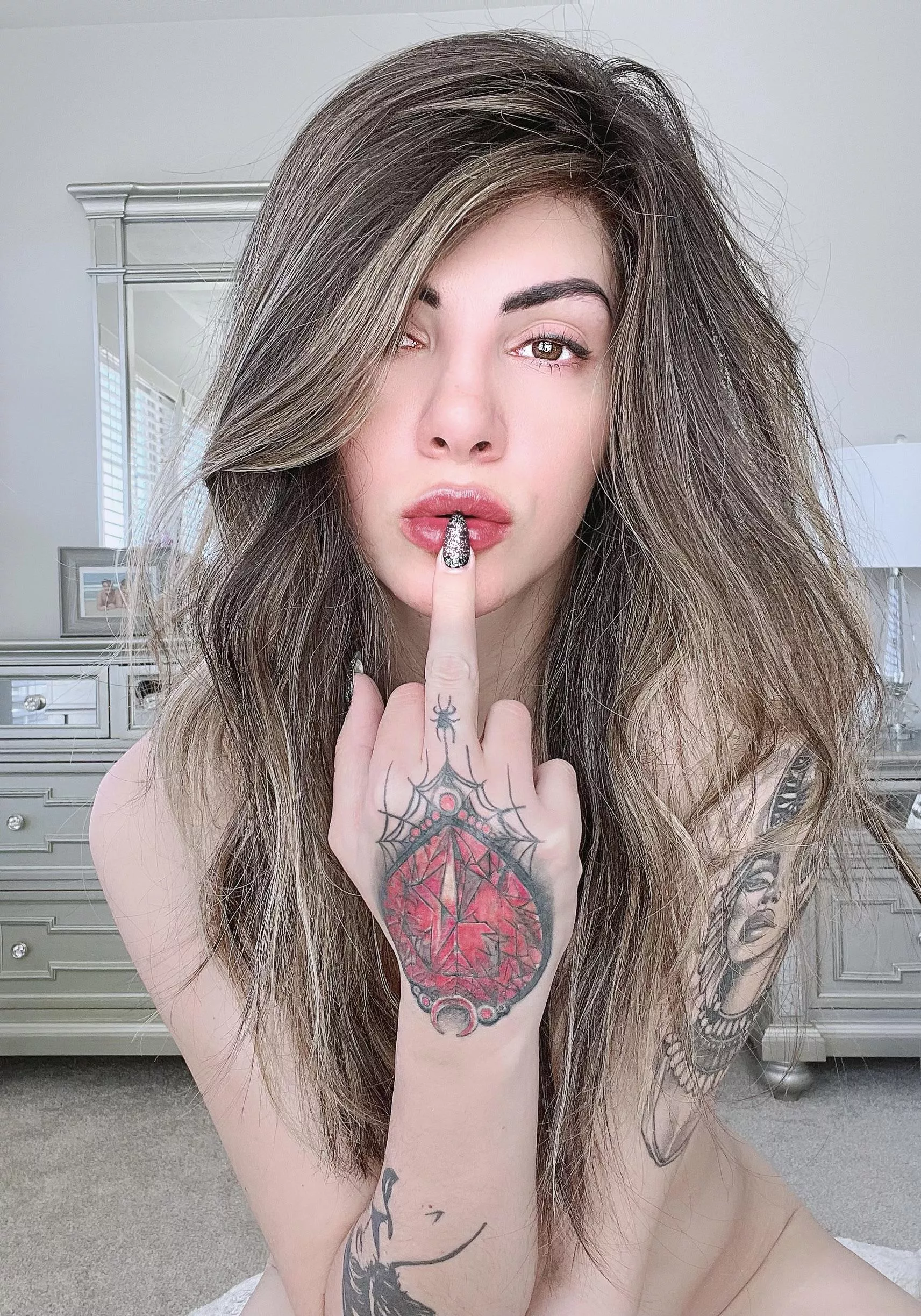 get on your knees, and pleasure me 😈🫦 posted by BitchinKitchin15