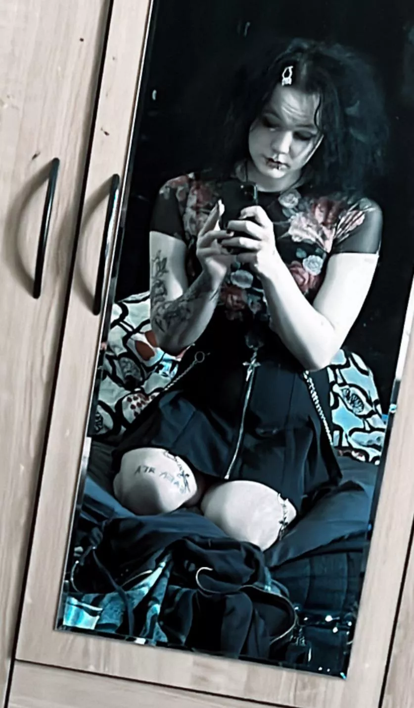 How do I look in a Skirt?💕 posted by KuNmituss