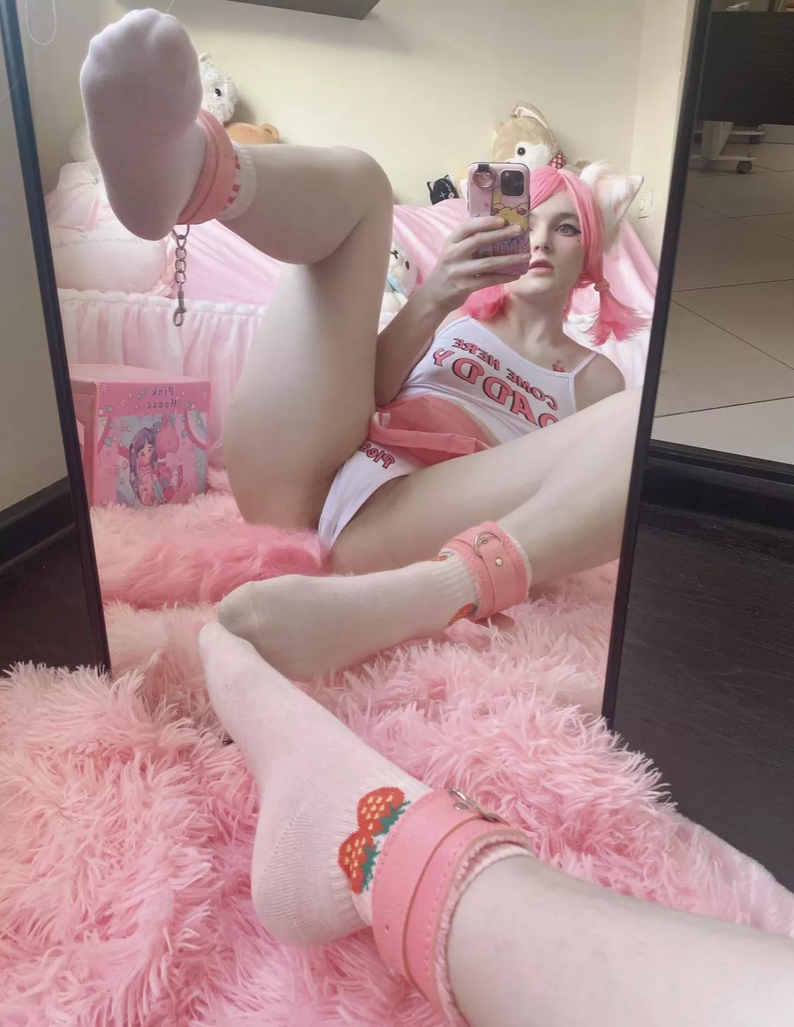 I really love my pink socks posted by axcy92