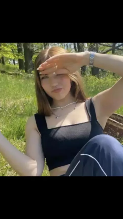 Kann mir jemand versaute oder dominante Aufgaben geben? Mache alles by Minimum-Benefit-7907