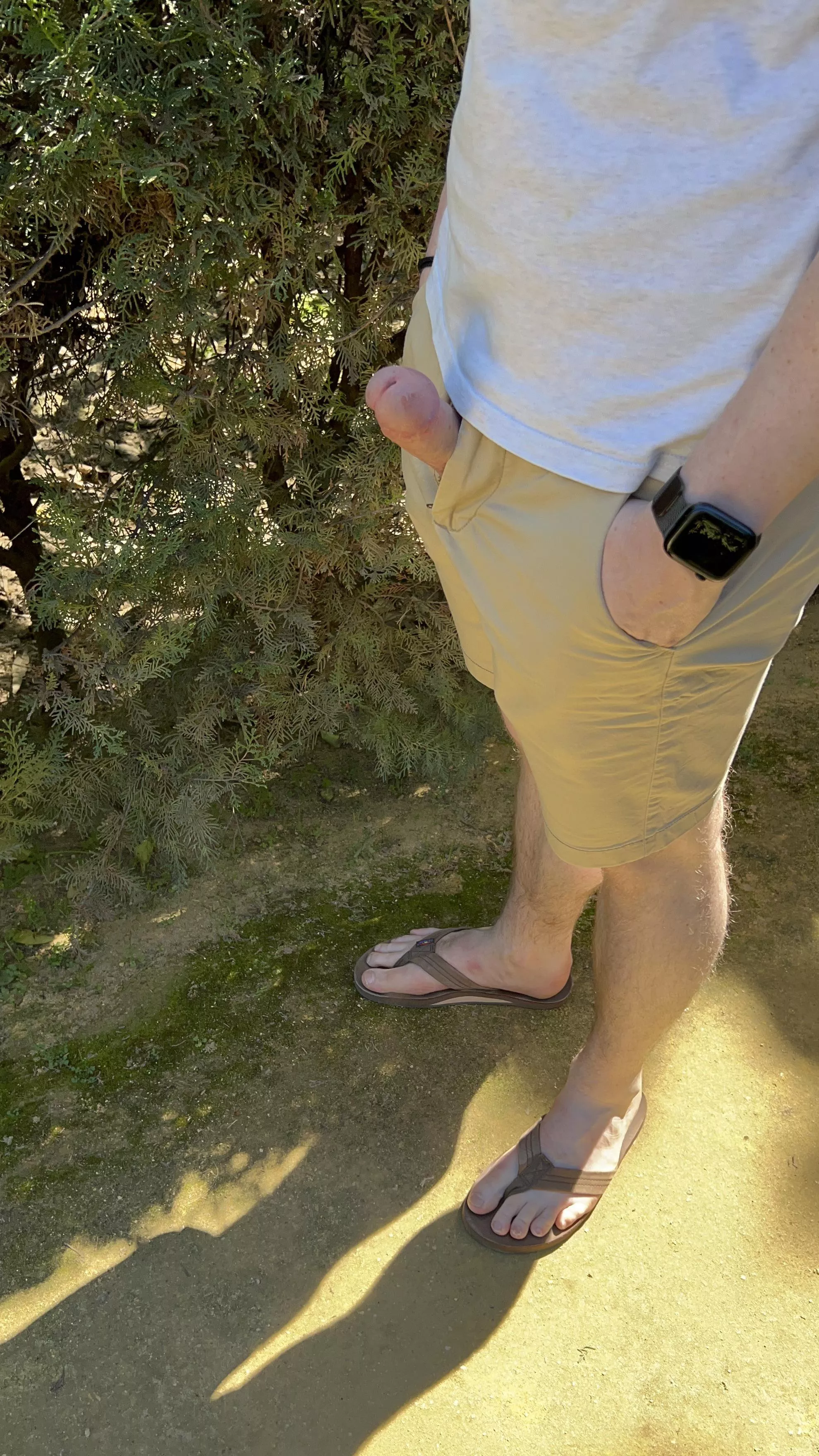 Live from the gardens in Sevilla posted by FootFetishExhib