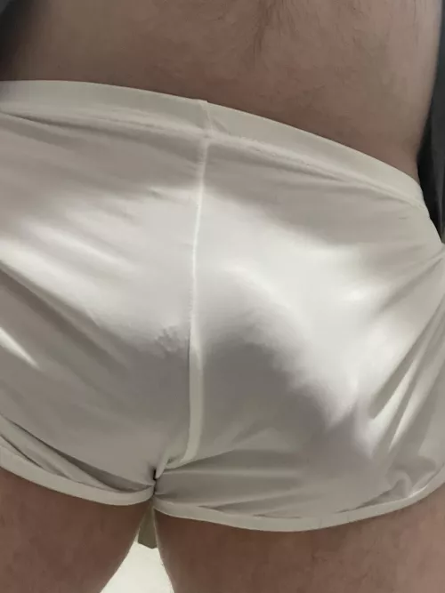 Love the way my lounging shorts define my outline by Kazashi23